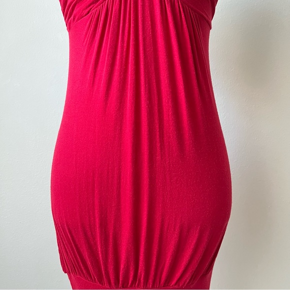 Bui Yah Kah Red Beaded V-neck Bodycon Pencil Dress with Square Back for Women - Picture 5 of 9